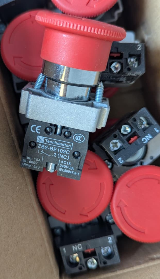 BOUTON D'ARRET  ZB2-BE102C