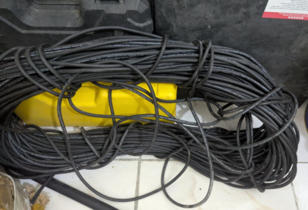 Cable éléctrique noir U1000 R2V