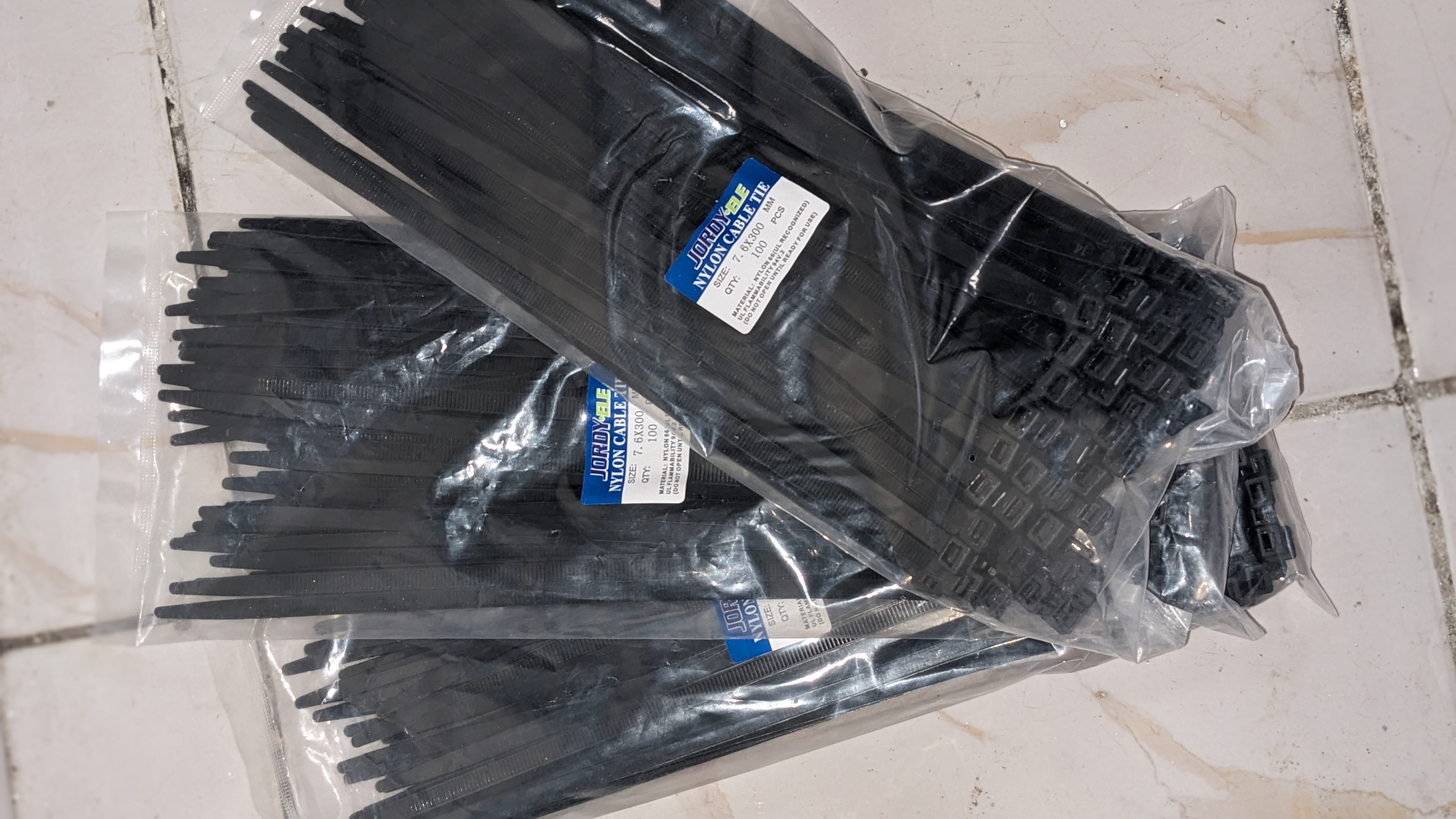 Collier de Serrage 7,6 x 300 mm