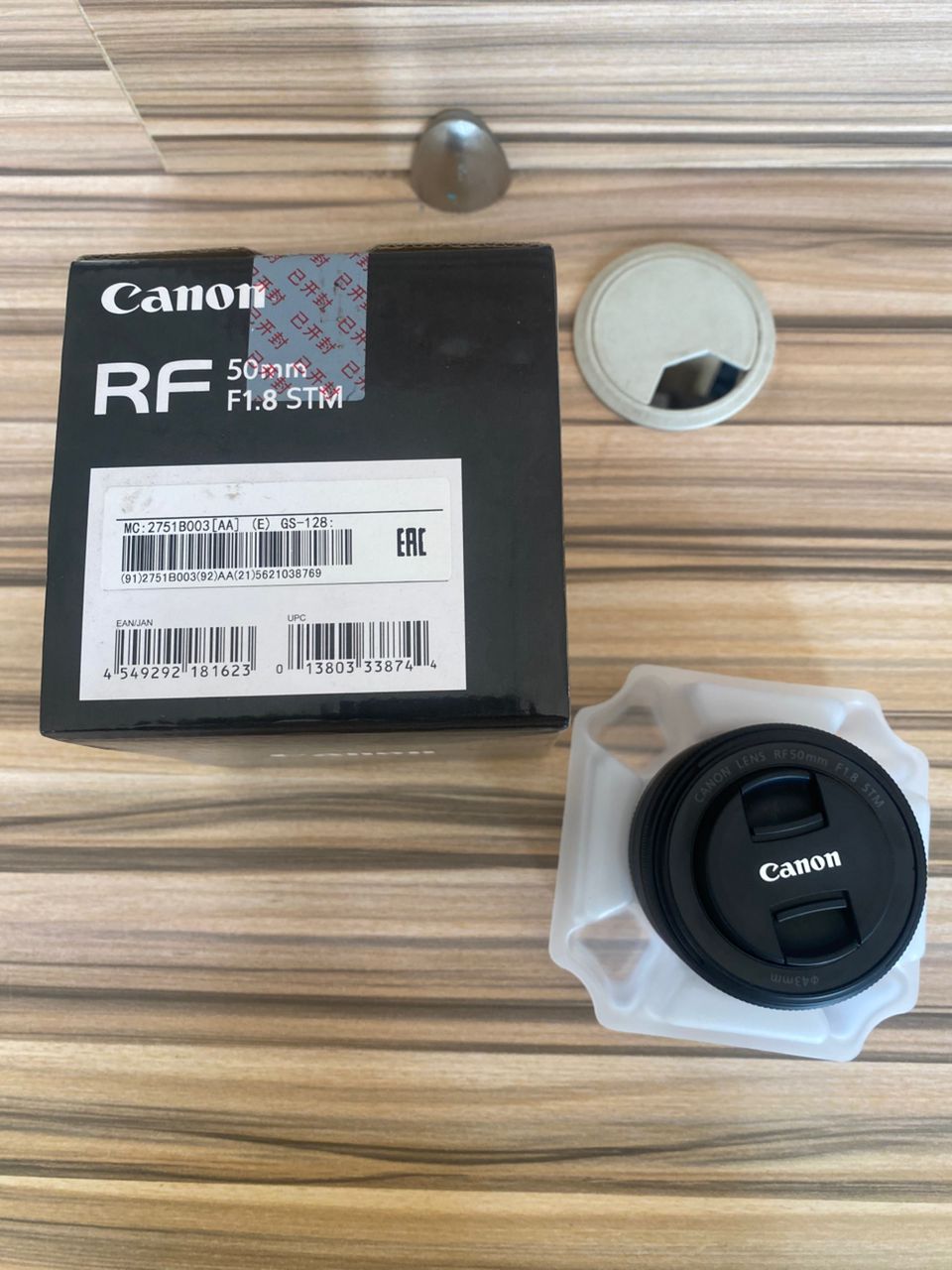 CANON RF 50mm F1.8 STM